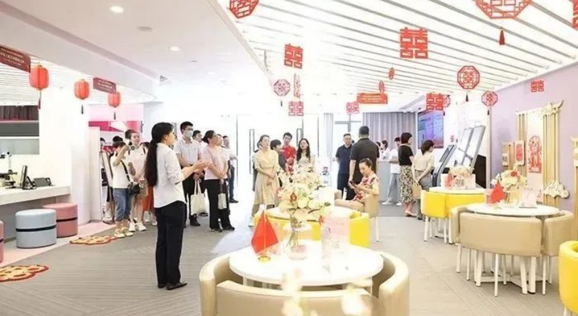 婚登服务阳光透明、便民温馨_副本.jpg 婚登服务阳光透明、便民温馨_副本.jpg